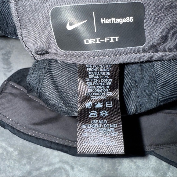 Nike Black Hat with White Dot Design. Heritage86. Dri-Fit - Picture 3 of 3